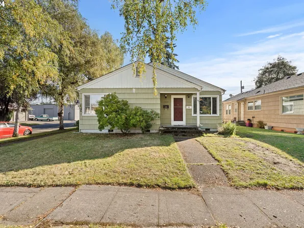 1446 10th Ave, Longview, WA 98632