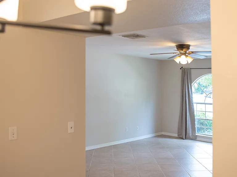1594 Chateaux De Ville Ct — Photo 13