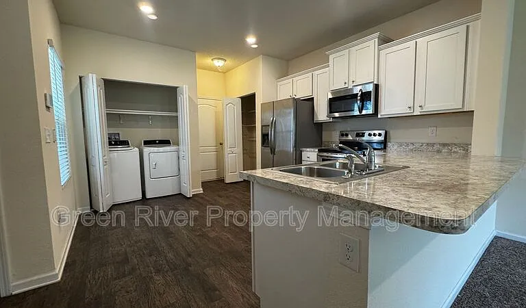 8068 Echo Springs Rd — Photo 3