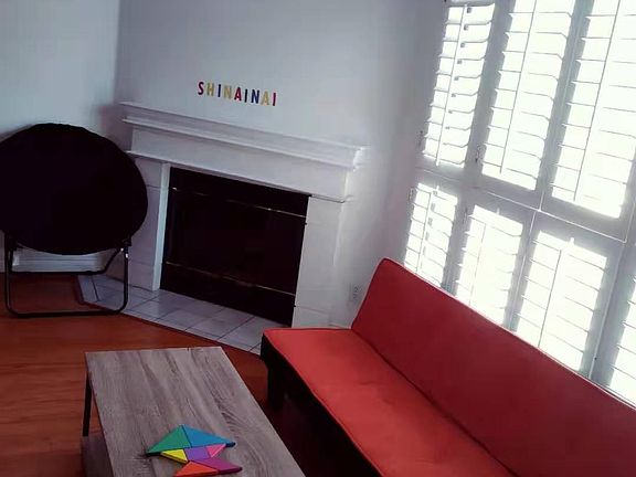 3rd image of 111 S Oak Knoll Ave APT 111