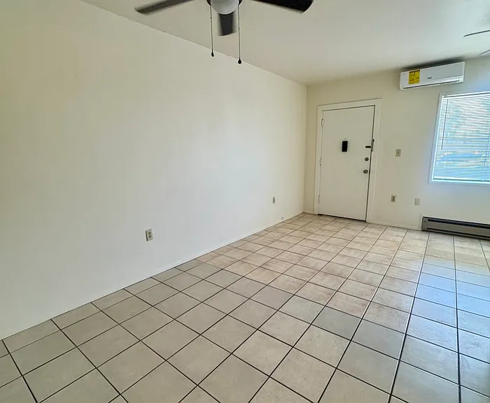 5250 E Bellevue St #B — Photo 11