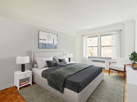 4th image of 135 Willow St APT 201