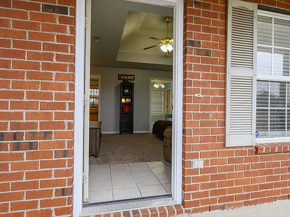 3rd image of 6023 Nautical St