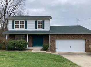 109 Kay Ave, Poca, WV 25159