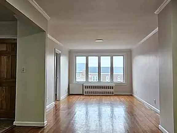 4th image of 20-27 36th St #3