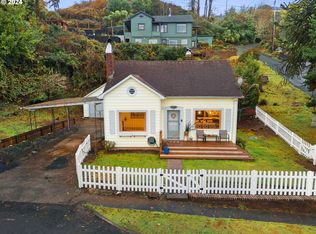 313 Duane St, Astoria, OR 97103