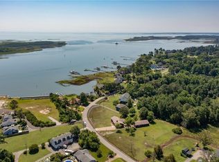 1407 Dandy Loop Rd, Yorktown, VA 23692