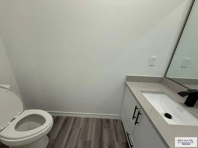 5160 Alexa Rd — Photo 6