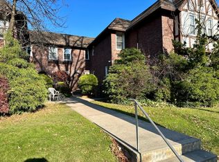 19 Burbank Ave, Staten Island, NY 10306