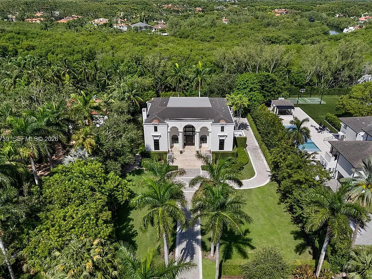 26 Tahiti Beach Island Rd — Photo 1