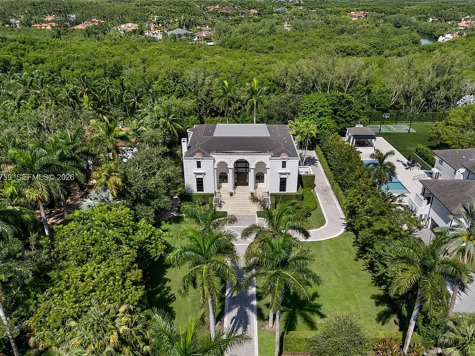 26 Tahiti Beach Island Rd