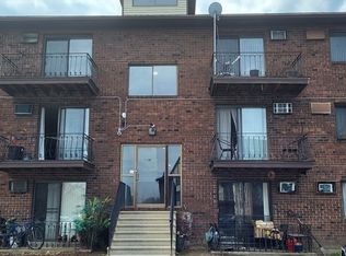 121 Whipple St APT 21, Worcester, MA 01610