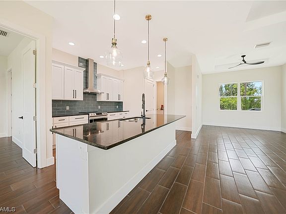 5th image of 12494 Laguna Dr