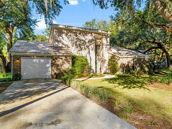 4th image of 378 Pitts Bayshore Dr