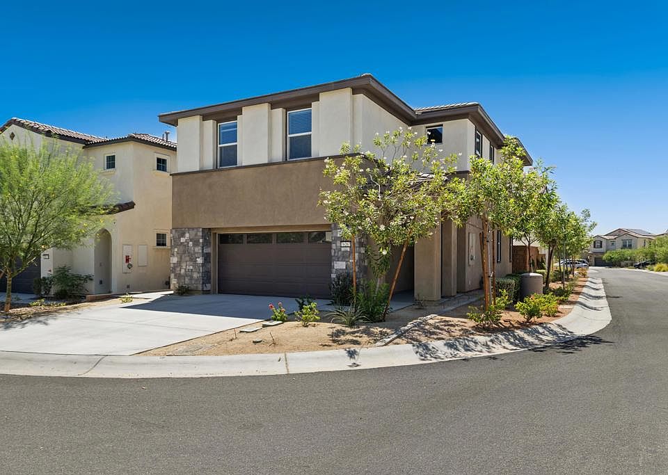 1st image of 76267 Cambridge Dr