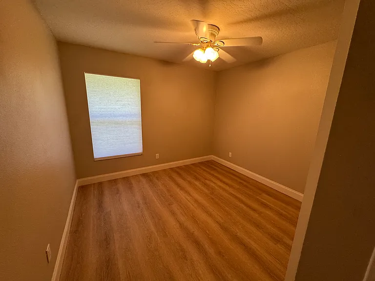 1845 Blue Heron Dr — Photo 23