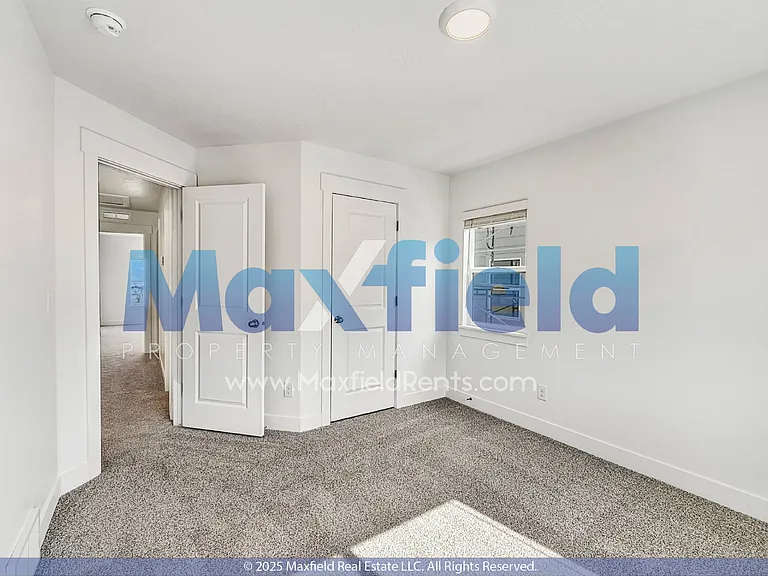 1376 Meadow Ln — Photo 1