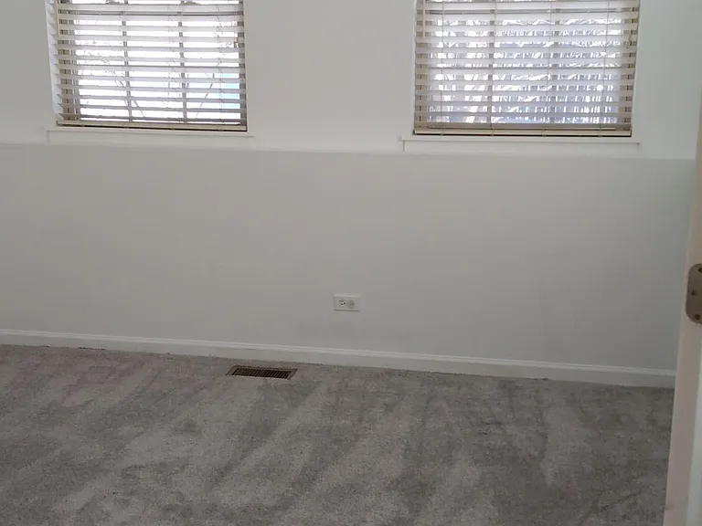 599 Prestwick Ln — Photo 16