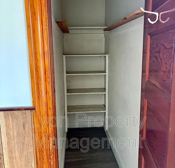 676 Grove St #2F — Photo 13