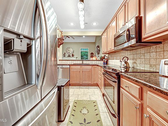 5th image of 423 Cannon Point Way