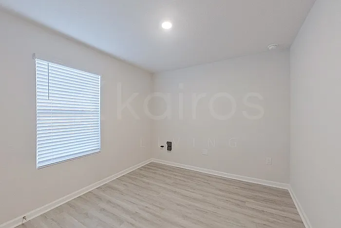 261 Monarch Ln — Photo 9