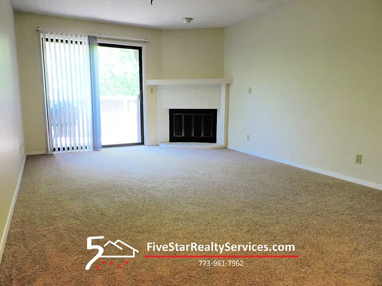 1340 Brook St #M — Photo 3