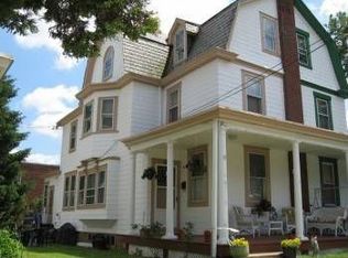 8235 Jeanes St, Philadelphia, PA 19111