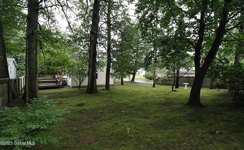 4th image of 538 Clayton Road