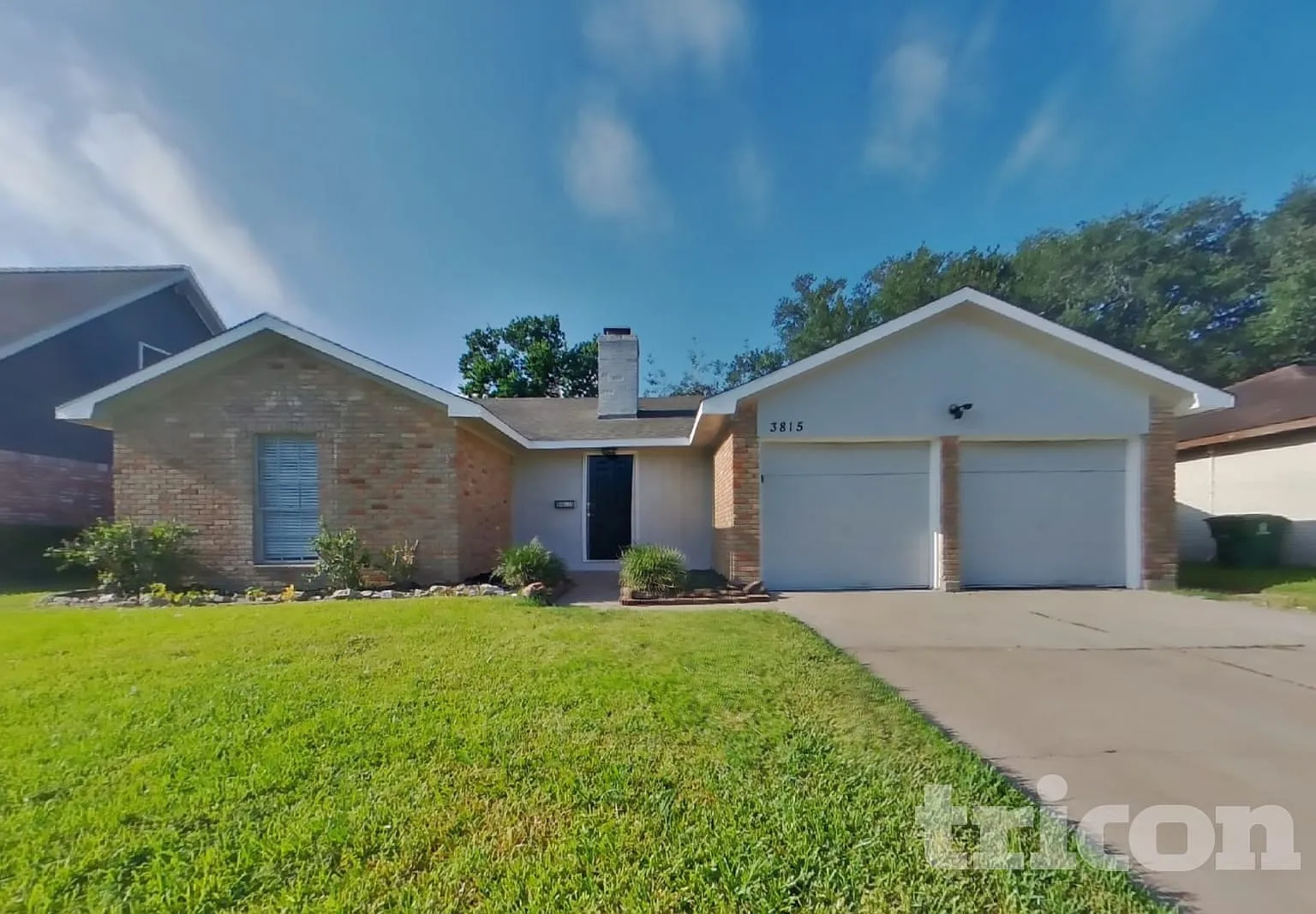 3815 Regency Drive Houston TX — Photo 2