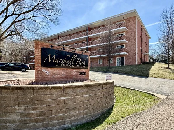 2051 Allen Blvd APT 103, Middleton, WI 53562