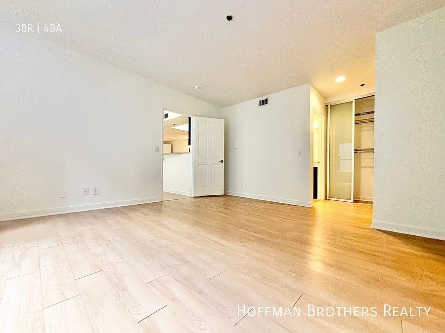 1st image of 937 Palm Ave #411