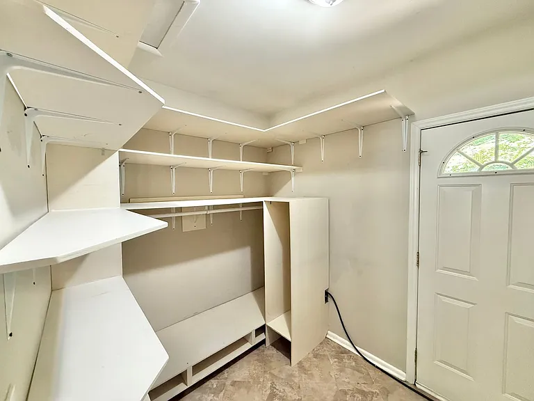 808 Buckle Ct — Photo 13