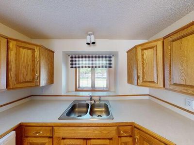 1525 S Washington St, Bismarck, ND, 58504