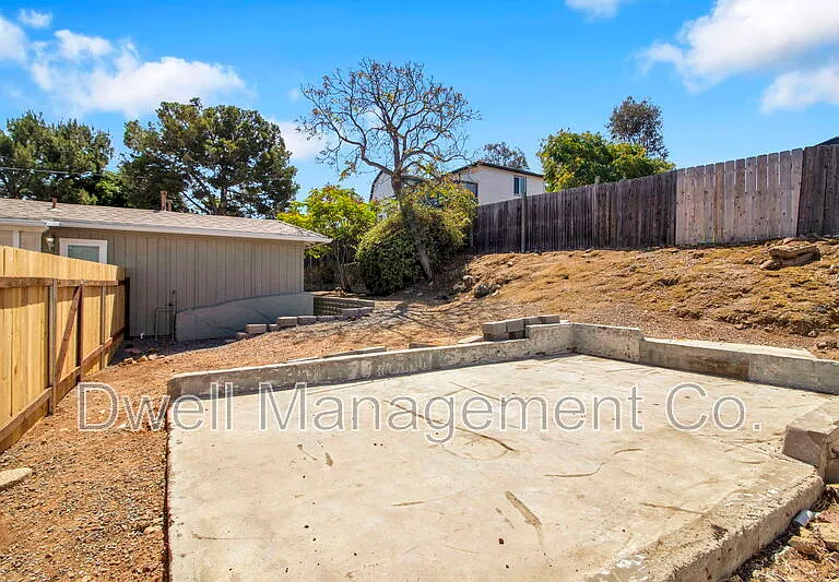 9105 Rosedale Dr — Photo 26