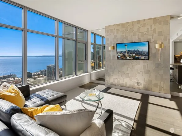 588 Bell Street #3705, Seattle, WA 98121