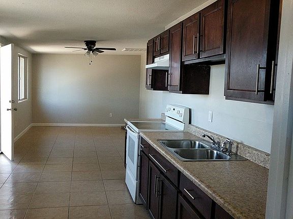 4th image of 3434 N 64th Dr