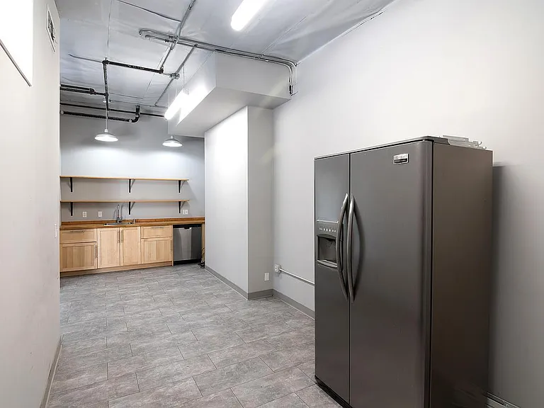 5265 Fountain Ave #2 — Photo 12