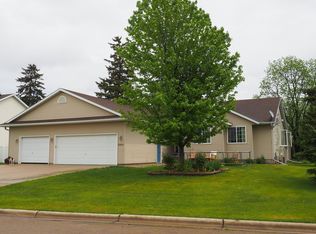 2345 Watertower Ln, Owatonna, MN 55060