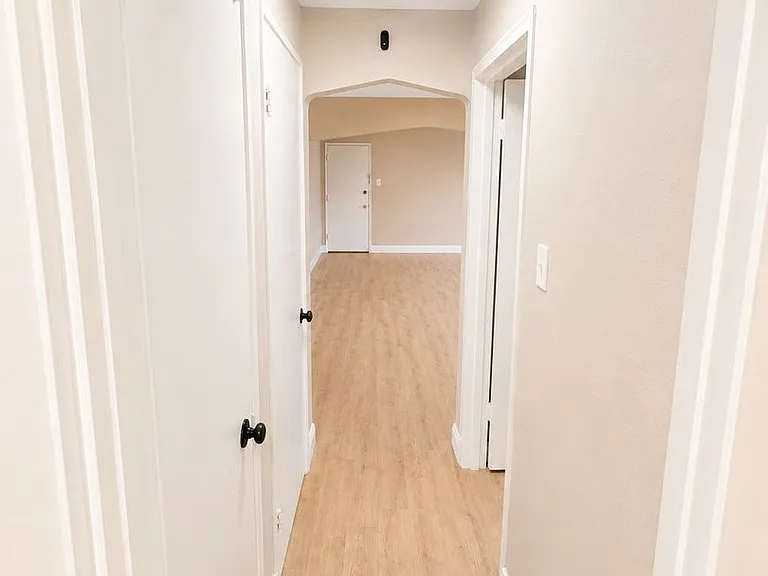 666 Florida Ave — Photo 13