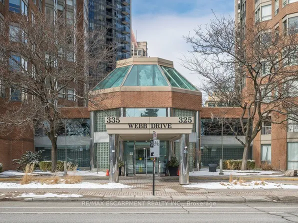 335 Webb Dr #512, Mississauga, ON L5B 4A1