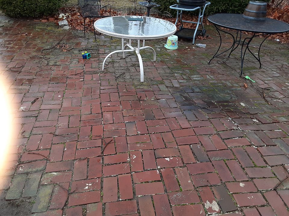 1st image of 2709 Semple Ave