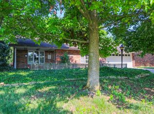 1320 N Dorset Rd, Troy, OH 45373