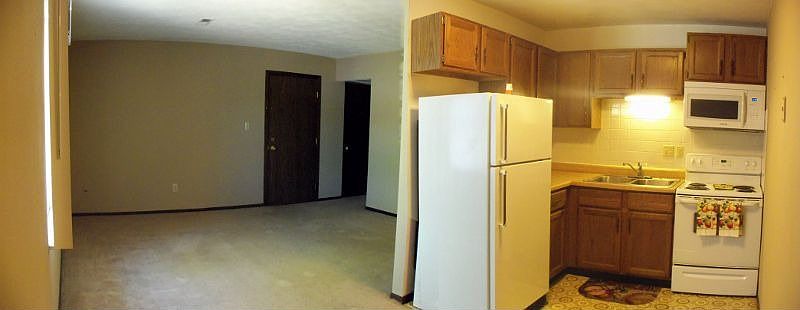 view of kitchen/livingroom