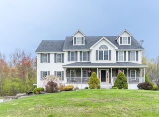 18 Shaker Ln, Hampstead, NH 03841