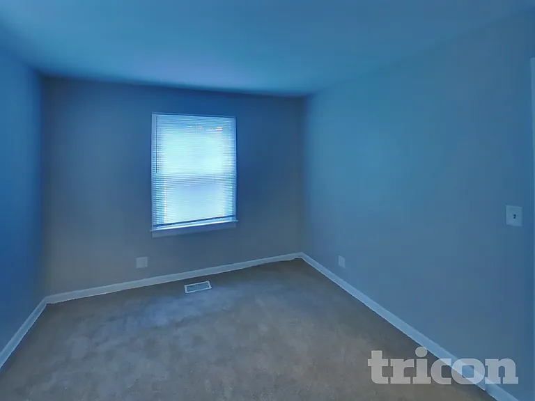 910 S Naperville Rd — Photo 10