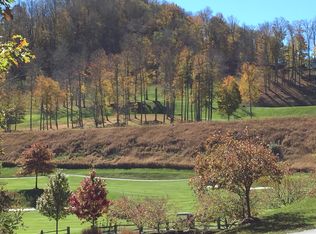 180 Creekside Way #E-101, Burnsville, NC 28714