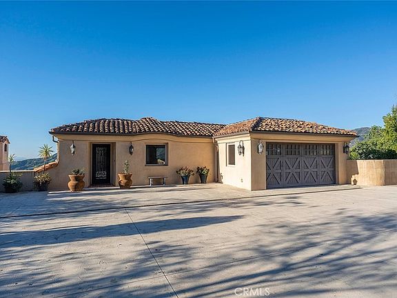 3rd image of 4430 Rosebank La Canada
