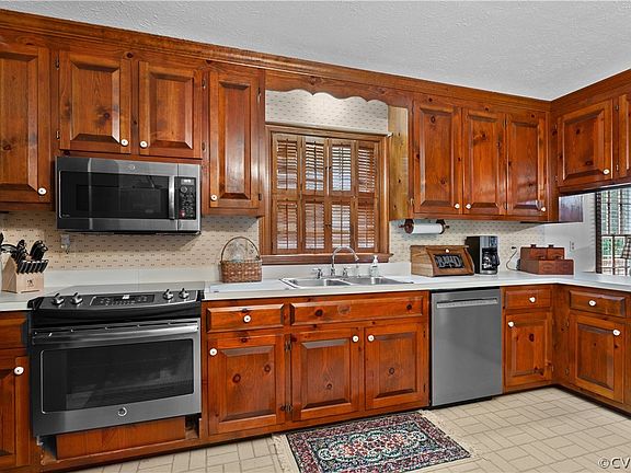 4th image of 7714 Lampworth Pl