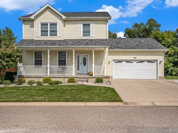 6106 Fountain View Dr, Swartz Creek, MI 48473
