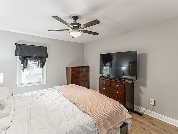 5th image of 2409 Halmac Dr NW